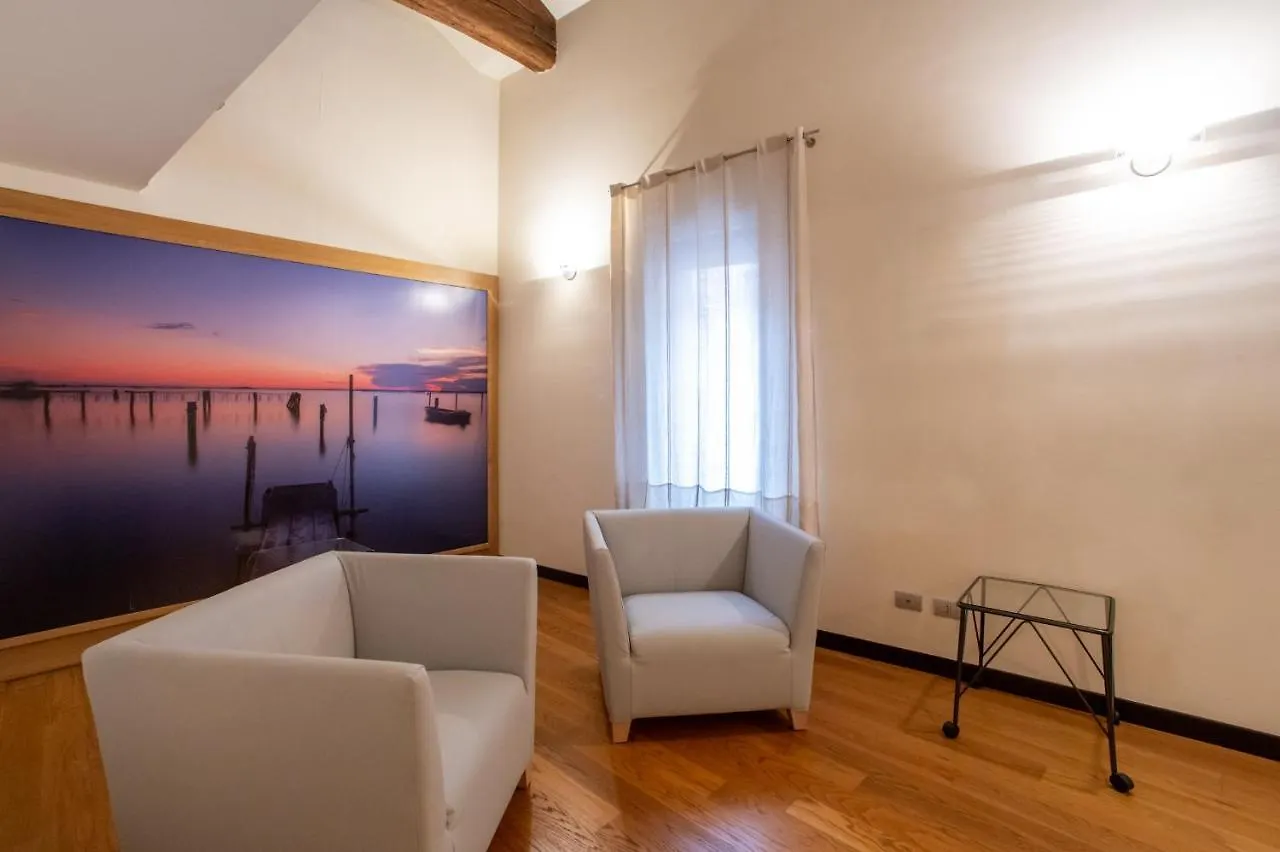 Hotel Annunziata Феррара 4*,