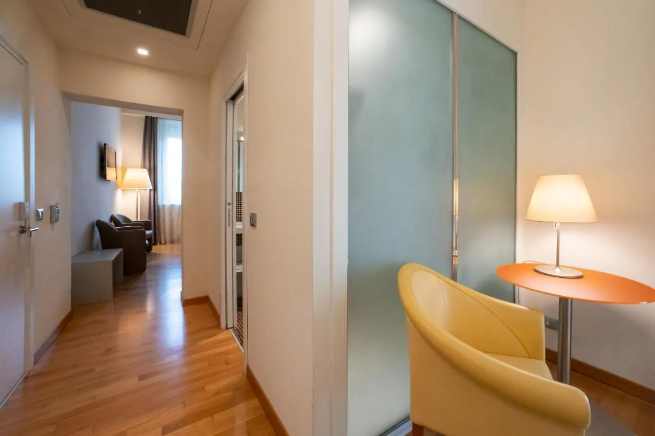Hotel Annunziata Ferrara 4*,
