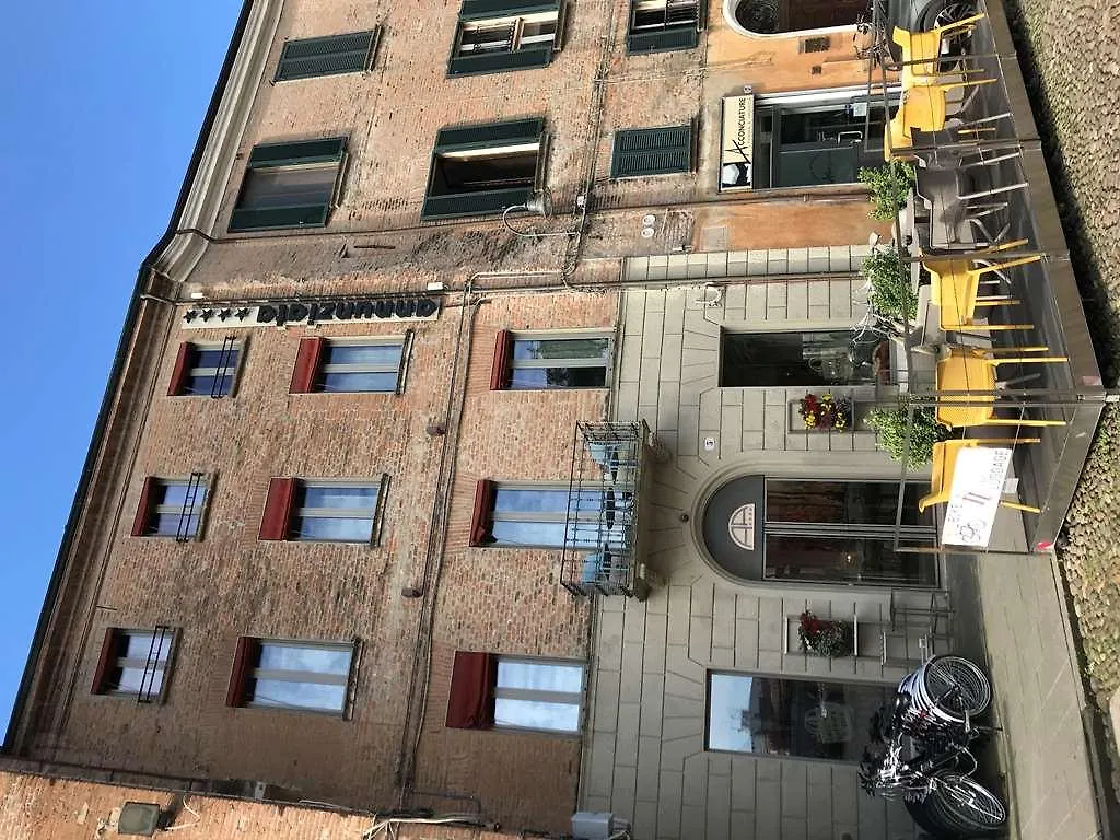 Hotel Annunziata Ferrara 4*,
